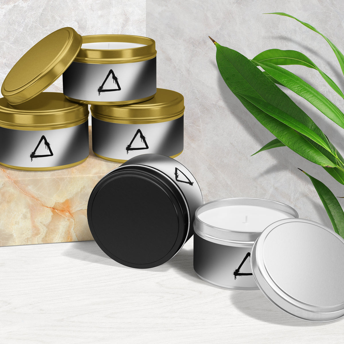RisingTriangle Tin Candle 02 Gold